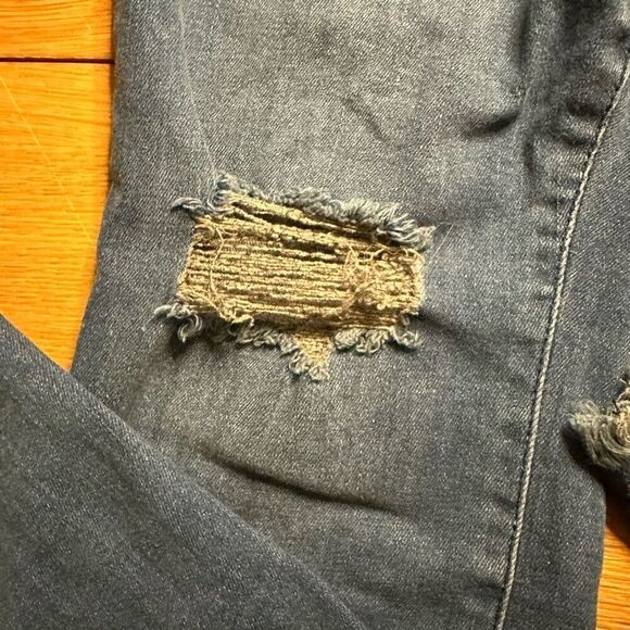 Good American distressed good waist Jean 14/32 medium wash - Picture 2 of 9